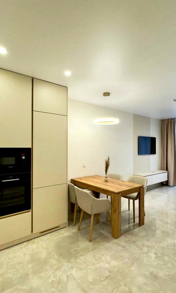 Premium 1-Bedroom Apartment in Avalon Yard Complex, City Center
