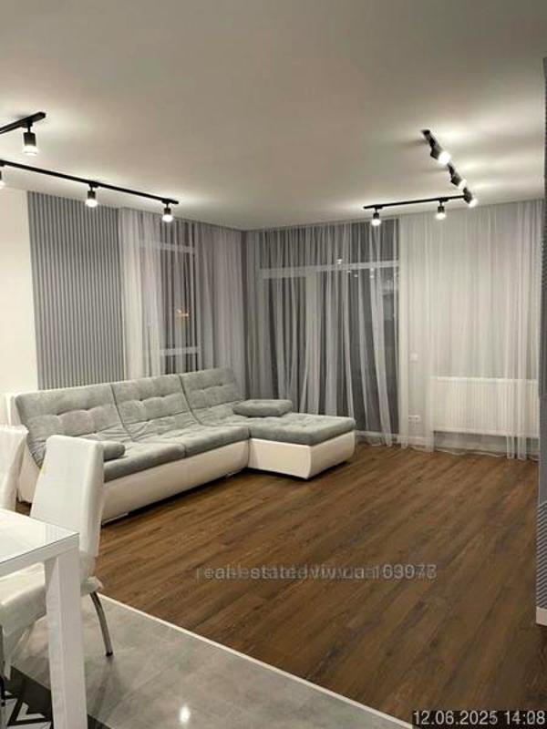 Modern Designer Apartment in Avalon Complex with Smart Home System