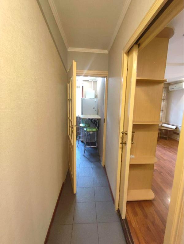 1-Bedroom Apartment near City Center with Modern Amenities