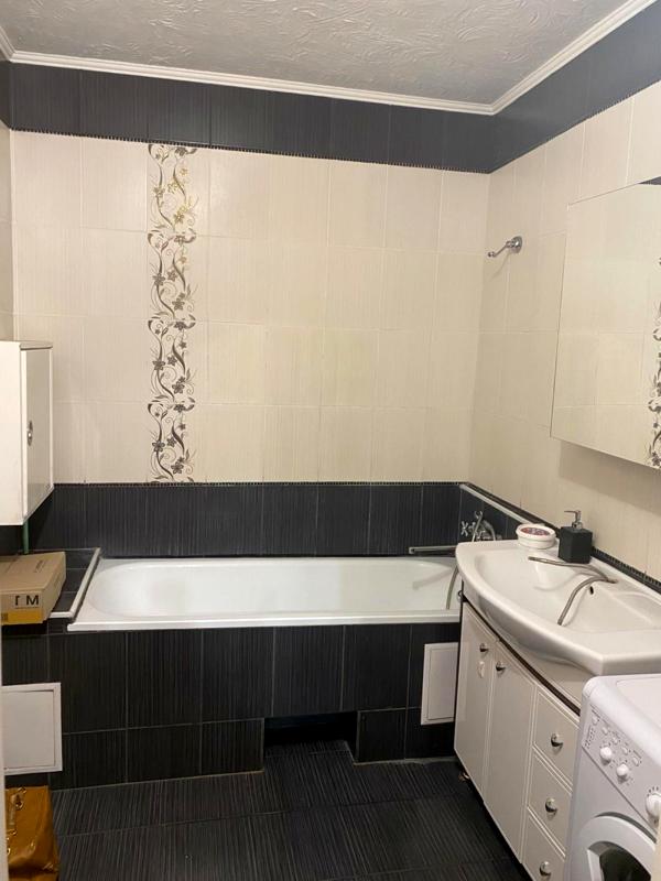 Fully Furnished Apartment near Poznyaki Metro with Modern Design