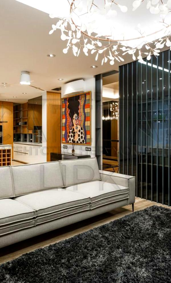Luxurious 5-Room Apartment in Elite Novopecherski Lipki Complex