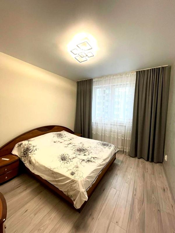 Cozy 1-Bedroom Apartment in Geneva Complex with Modern Amenities