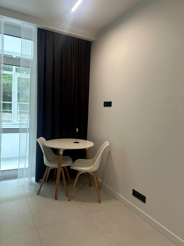 Modern 1-Bedroom Apartment in Dynastia Residential Complex