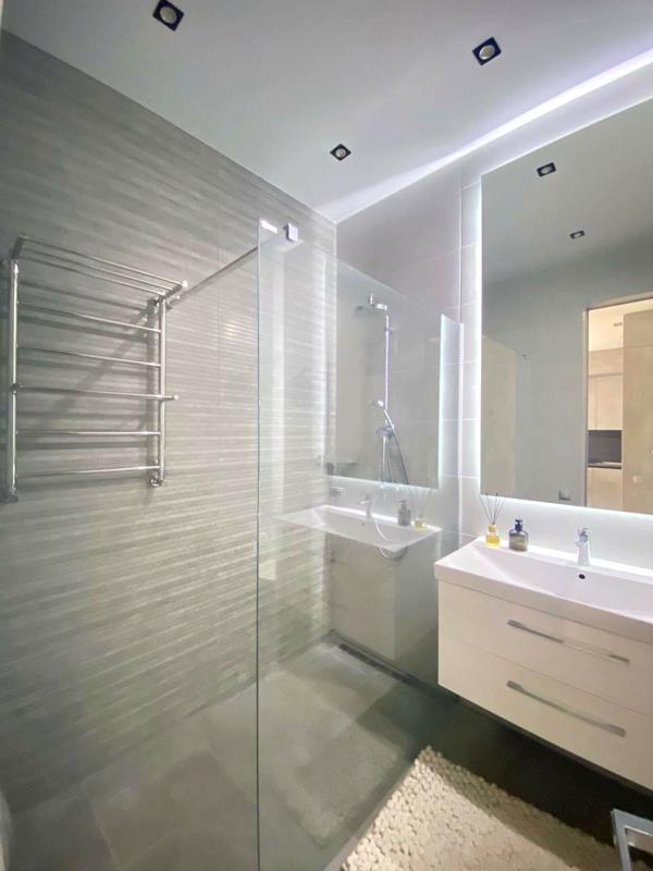 Modern Apartment in Jack House, Kyiv City Center