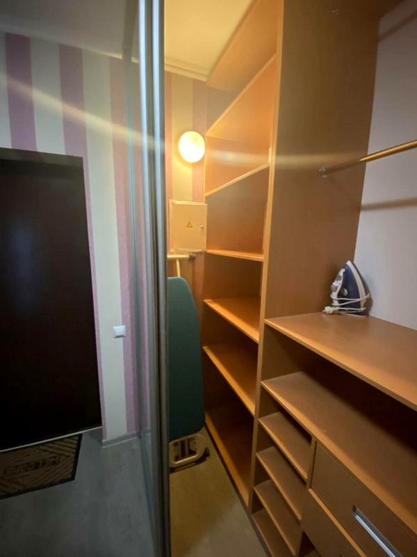 Spacious 1-bedroom apartment with modern amenities near Poznyaki metro
