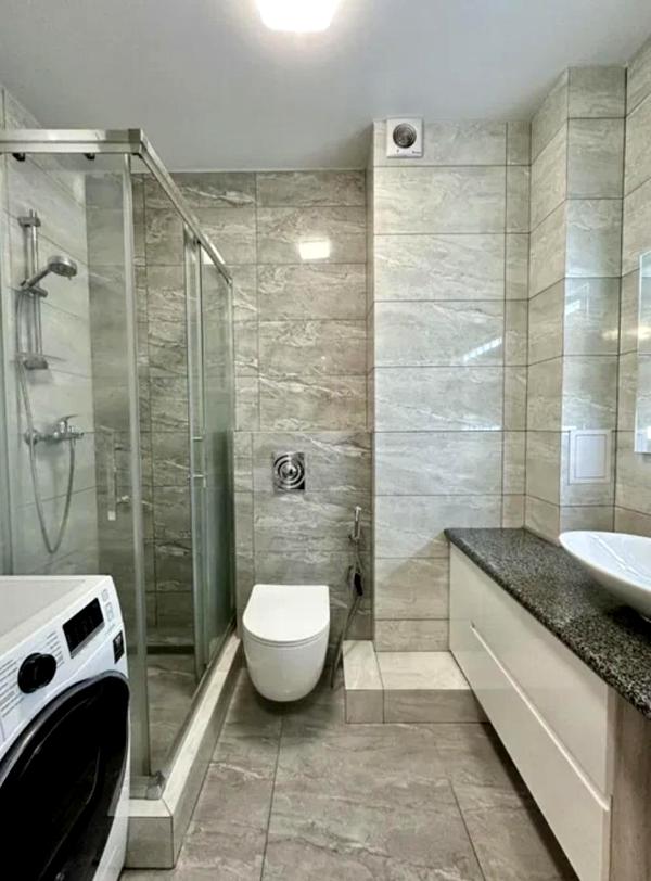 Spacious 1-Bedroom Apartment in Nova Angliya Complex, Chester House
