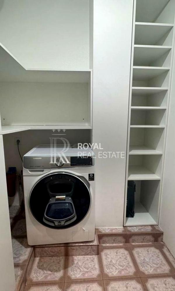 Stylish Apartment on Antonovycha Street, Park Hall Gorky Complex
