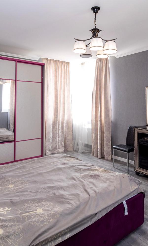 3-Room Apartment in Solom'yansky District with Designer Renovation