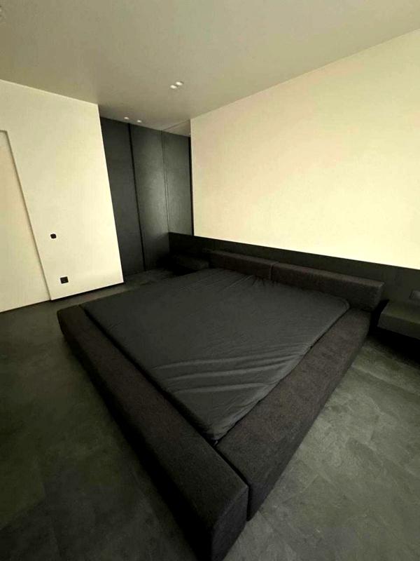 Designer Renovated 1-Bedroom Apartment in Grínvil Park