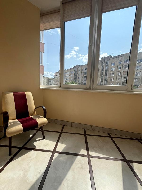 Cozy 1-bedroom apartment in new building with smart home features