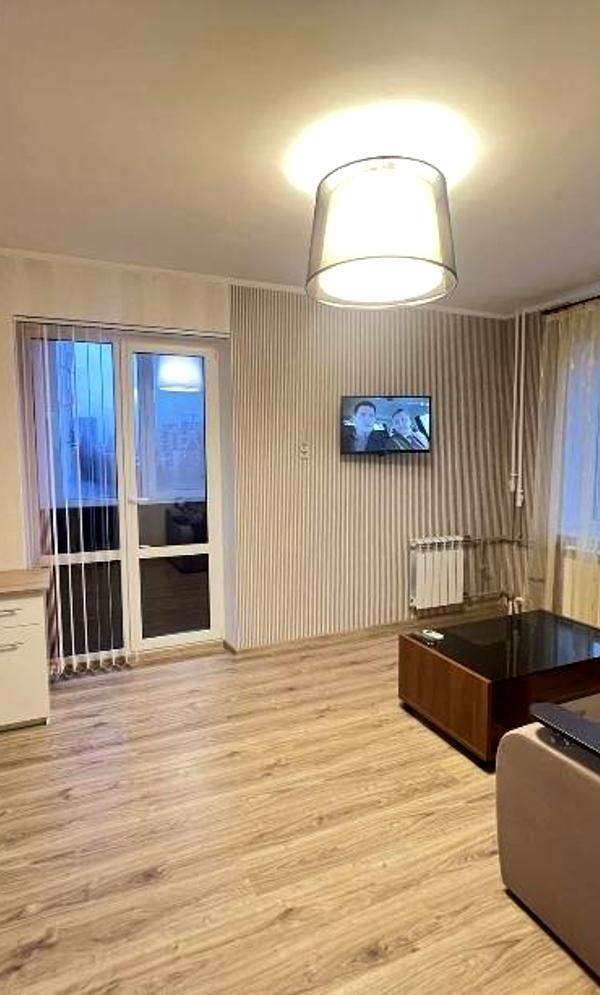 1-Bedroom Apartment near Teremki Metro, Akademika Glushkova 16