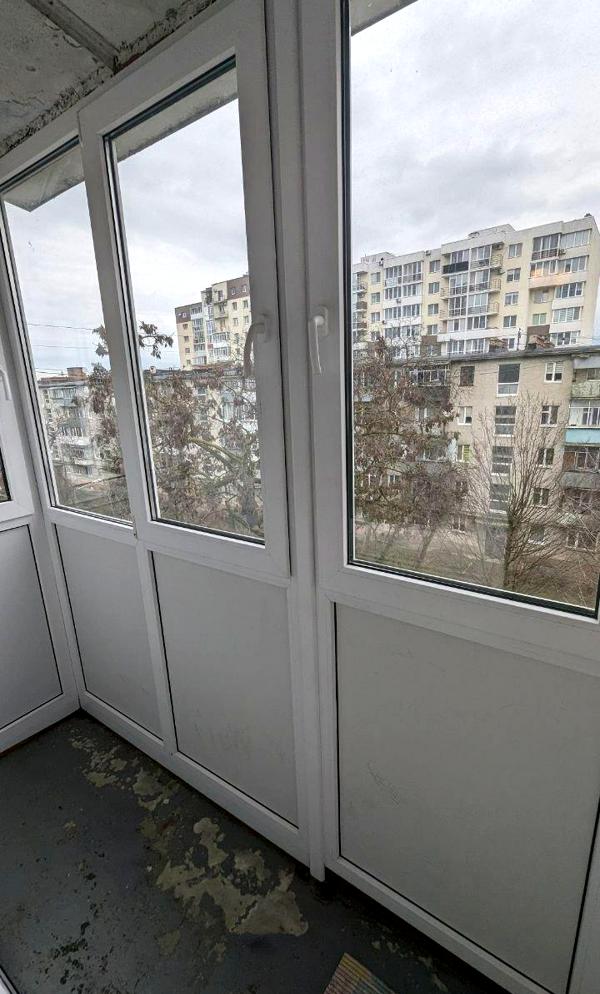 2-Room Apartment in Zaliznychnyi District, Convenient Location