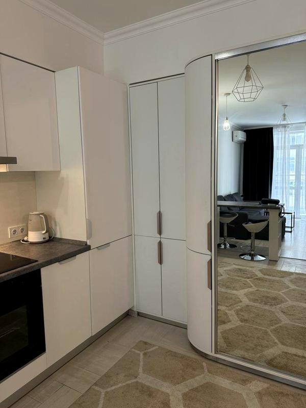 Fully Furnished Modern Apartment in Kyiv