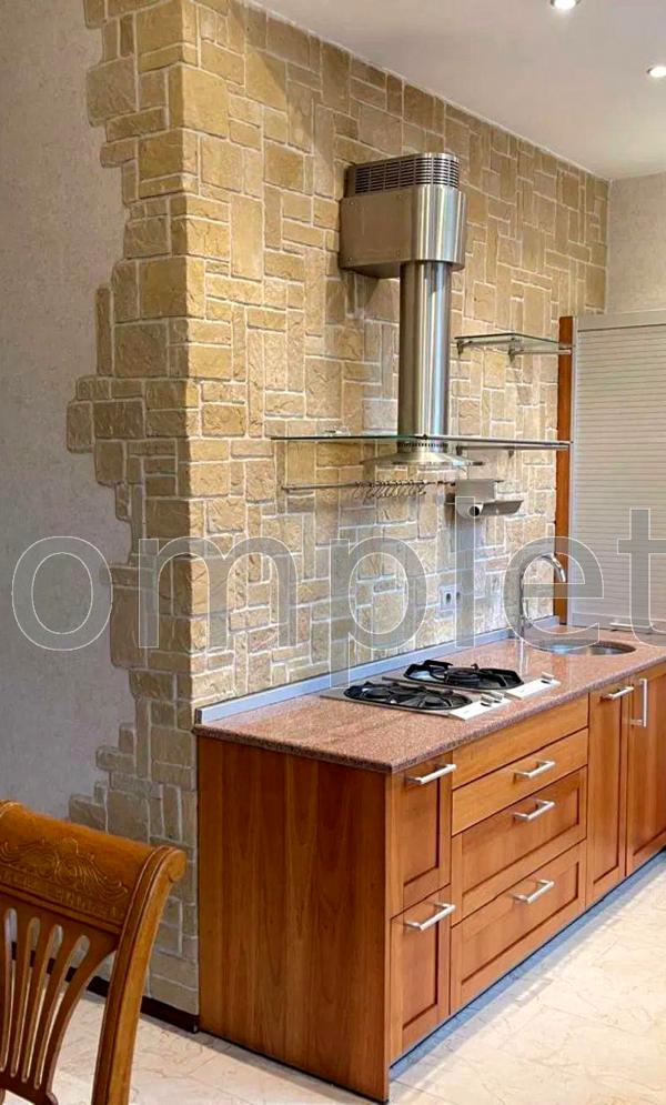 Historic Center 3-Room Apartment in Writer's House, Kotsyubynsky Street