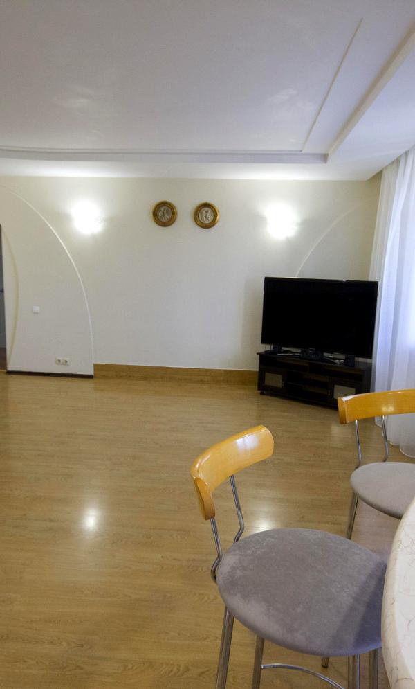 Spacious 3-room apartment in Kyiv district of Odessa, near Tairova