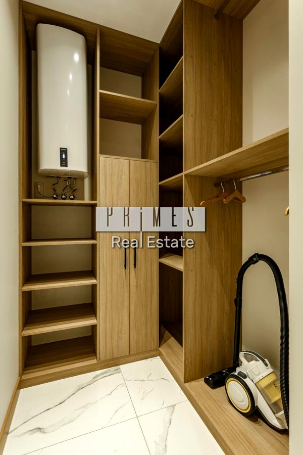 1-Bedroom Apartment in Novopecherski Lipki Complex