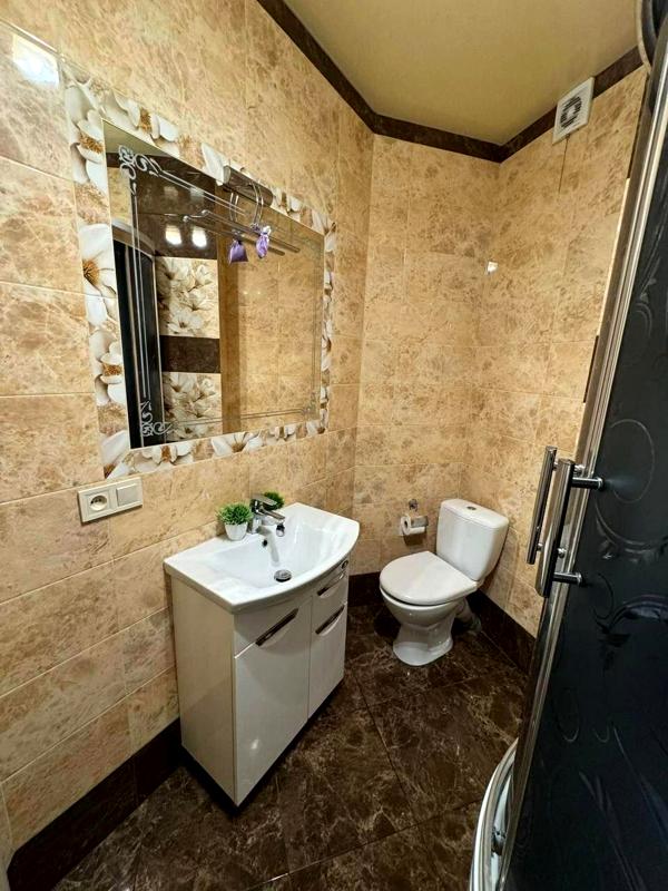 Modern 1-bedroom apartment in new building on Zamarstynovska Street