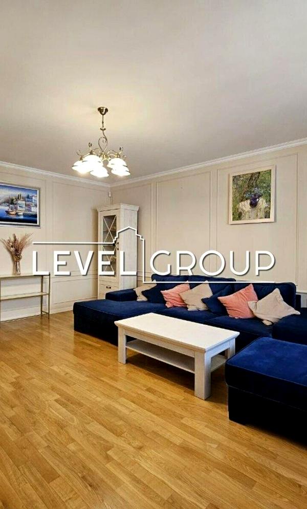 Cozy 3-Room Apartment in Pechersk District, Lipki Area