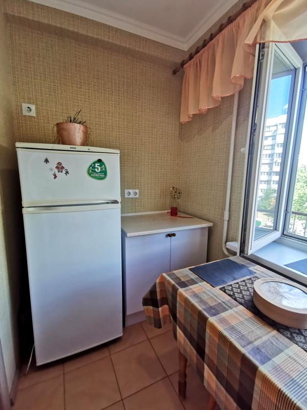 1-bedroom apartment near Obolon metro, well-furnished with amenities