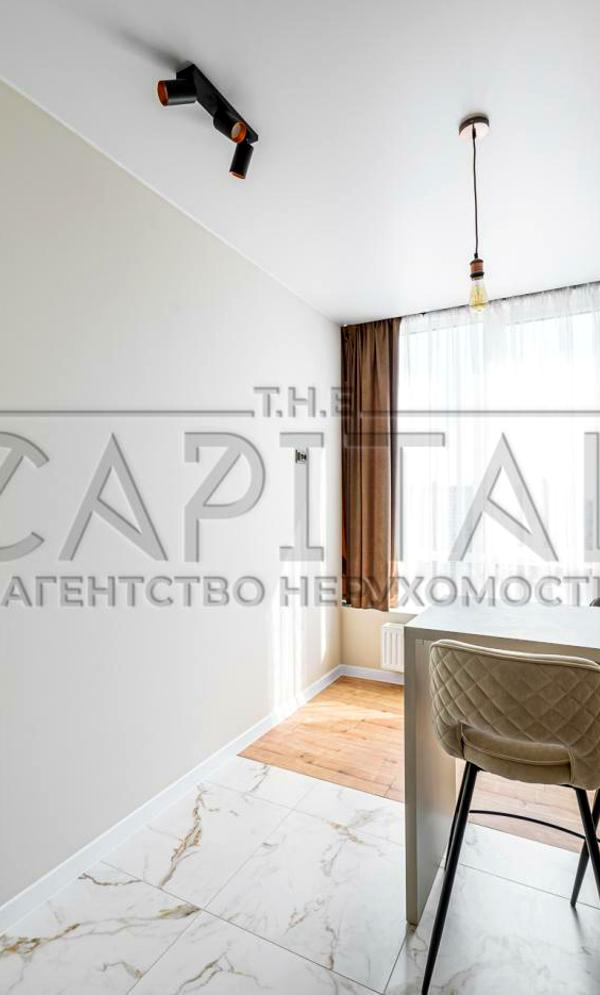 Stylish 1-bedroom apartment in Varshavsky-2 Complex with Modern Design