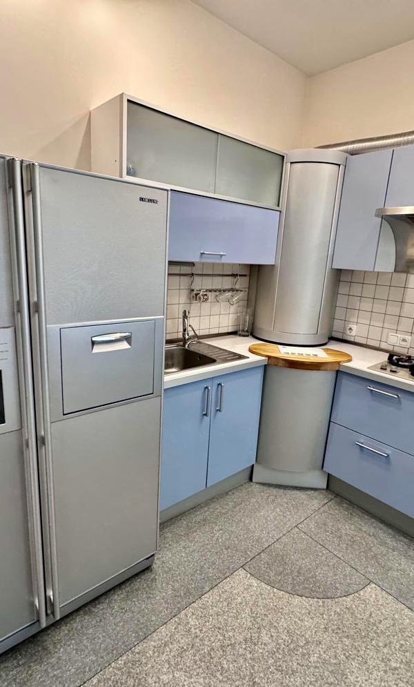 Spacious 4-Room Apartment near Botanical Garden with Jacuzzi