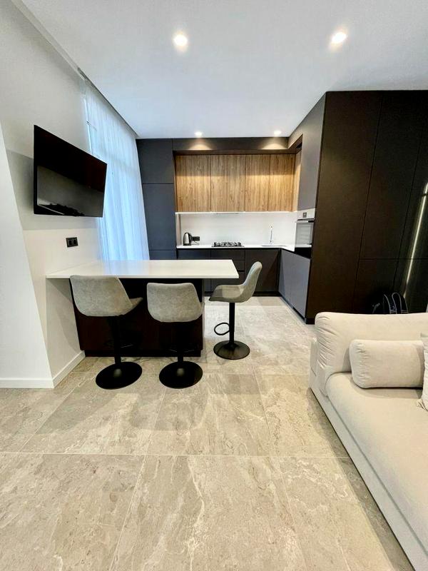 Spacious 2-bedroom apartment in ЖК Avenue 5 with city view