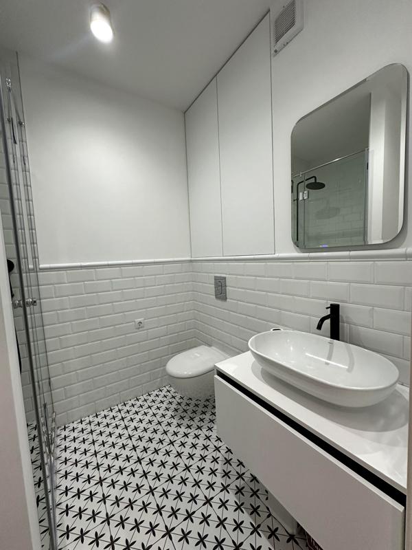 Stylish 3-Room Apartment in Respublika Complex