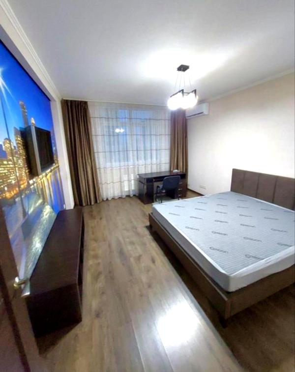 1-Bedroom Apartment in Parkovi Ozera Complex with Modern Amenities