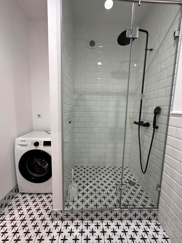 Stylish 3-Room Apartment in Respublika Complex