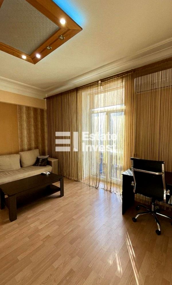 2-Room Apartment on Heroes of Kharkiv Avenue with Workplace and Storage