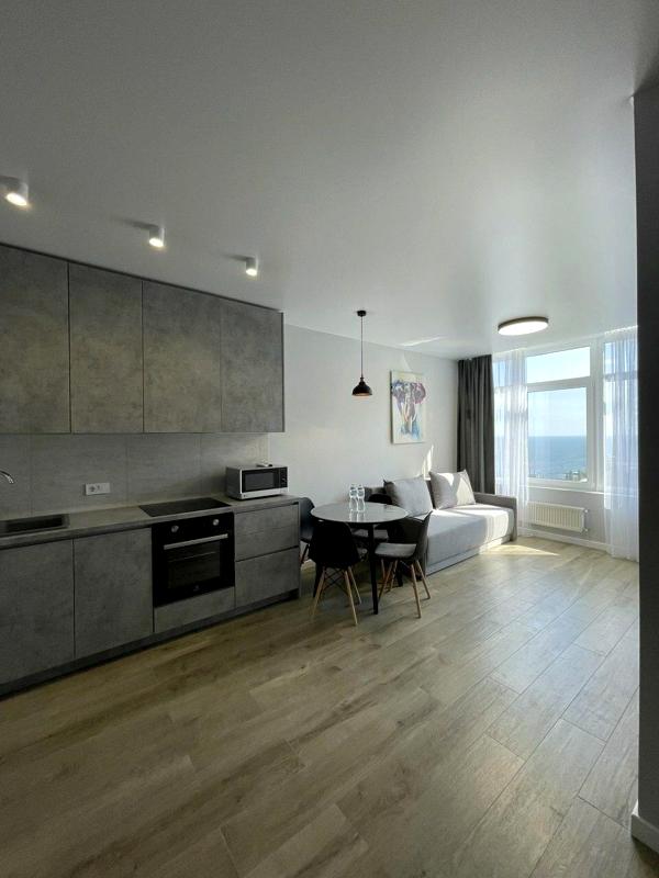 Sea View Apartment at 45th Pearl, Direct Sea Access