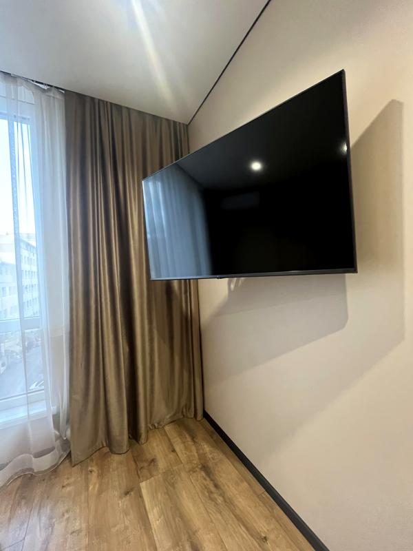 Modern 1-bedroom apartment with stylish design and full amenities