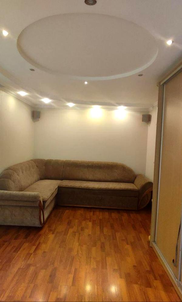 1-Bedroom Apartment near City Center with Modern Amenities