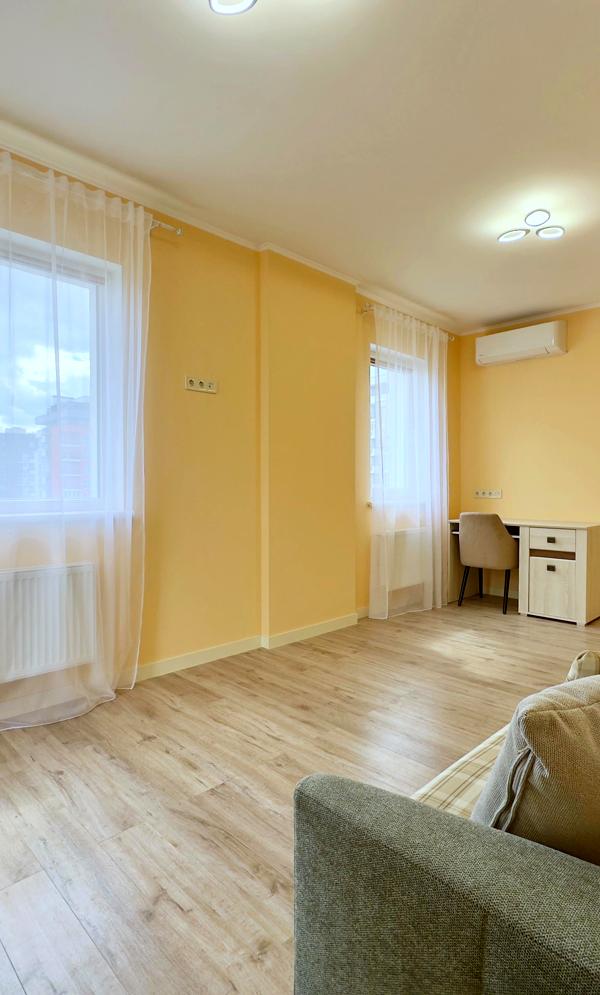 Spacious 1-bedroom apartment in Shevchenko Street, near city center
