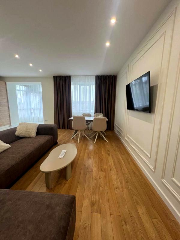 Spacious 2-Bedroom Apartment with Large Kitchen-Living Area