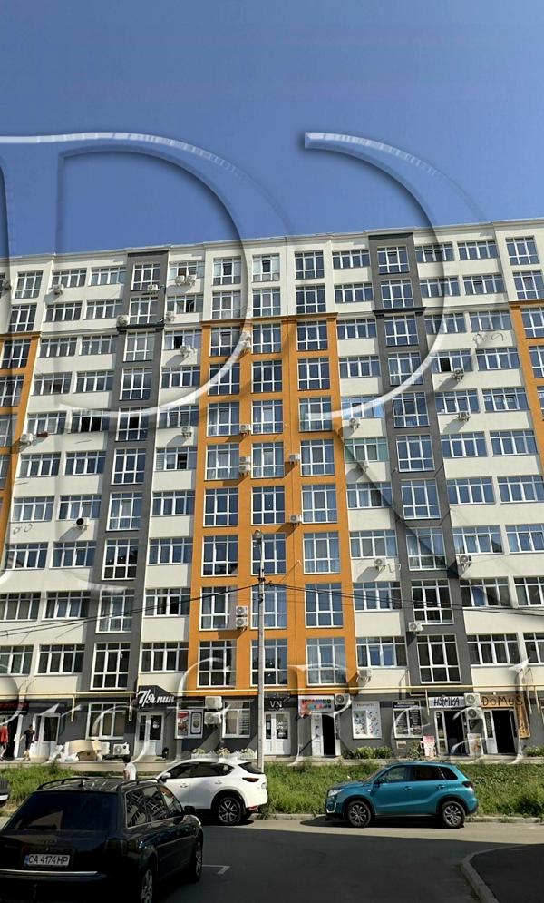 Two-bedroom apartment in Sofiivska Borshchahivka with modern amenities