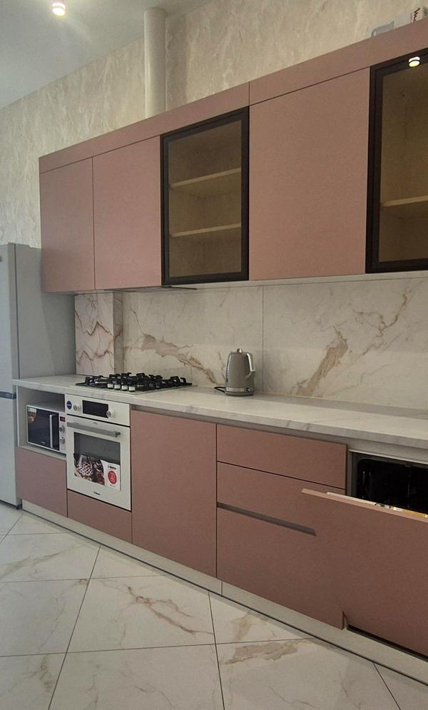 1-Bedroom Apartment near City Center with Fresh Renovation