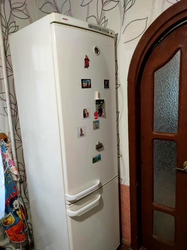 Room for Rent in 4-Room Apartment on Volodymyra Velykoho Street