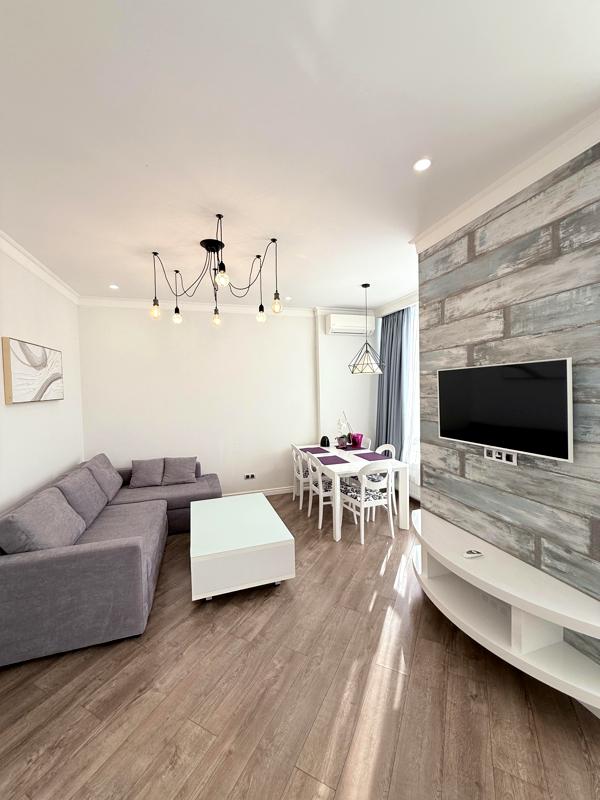 Spacious 2-Bedroom Apartment with Sea View at French Boulevard