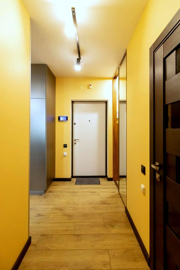Spacious Apartment in City Center near Circus with Premium Features