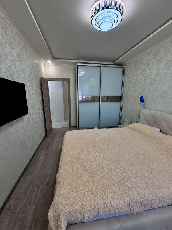 Two separate rooms in new Kontinient Complex, Odessa