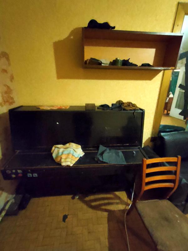 Simple first-floor apartment without balcony