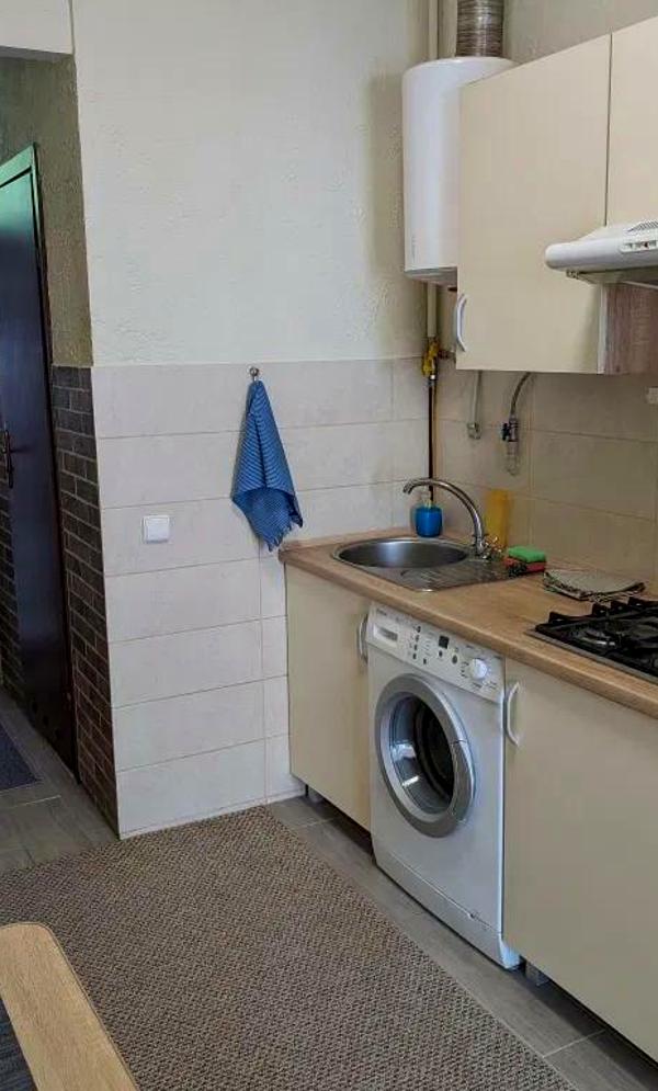 1-Bedroom Apartment in City Center Near Forum Shopping Center