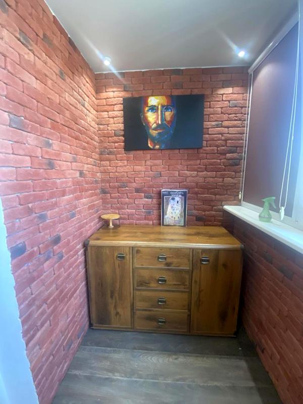 Fully Furnished Apartment near Poznyaki Metro with Modern Design