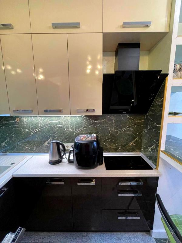 Stylish One-Bedroom Apartment in New Building with Modern Amenities