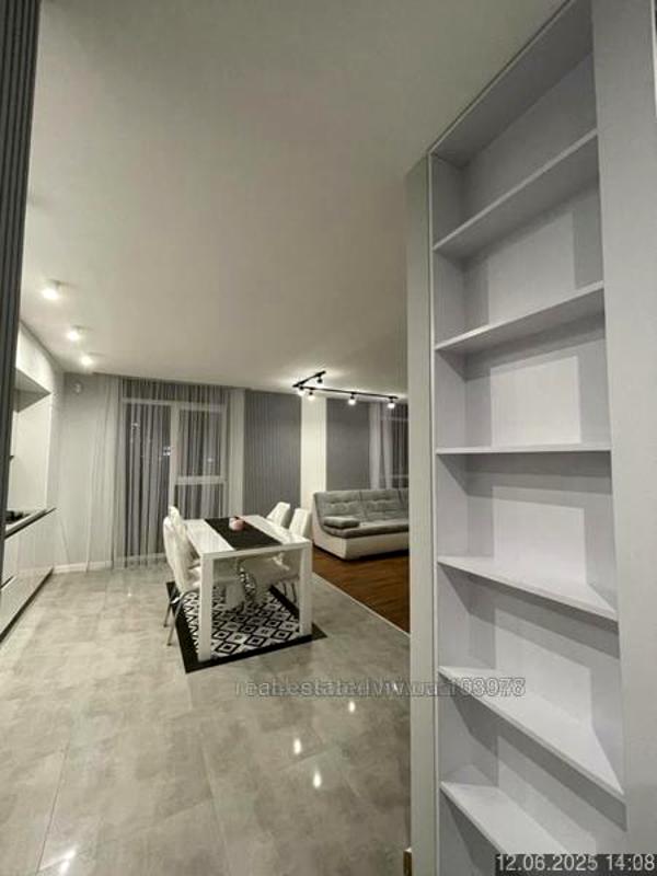 Modern Designer Apartment in Avalon Complex with Smart Home System