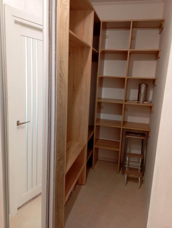 1.5-room apartment with designer renovation, new furniture, and great view
