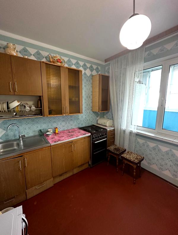 One-bedroom apartment on Balzaka Street with modern amenities