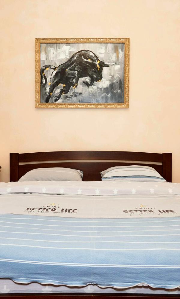 Spacious 4-bedroom apartment in Passage Gallery near Khreshchatyk Metro
