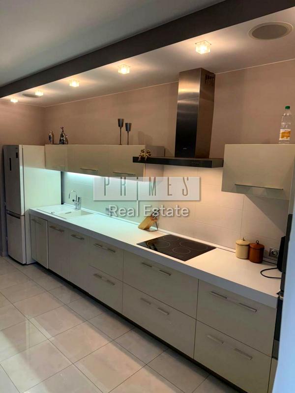 2-Bedroom Apartment in Cosmopolitan Complex, Kyiv